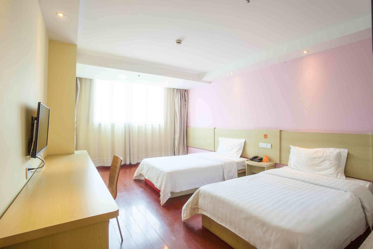7Days Inn Shanghai Pudong New International Expo Centre Exterior photo